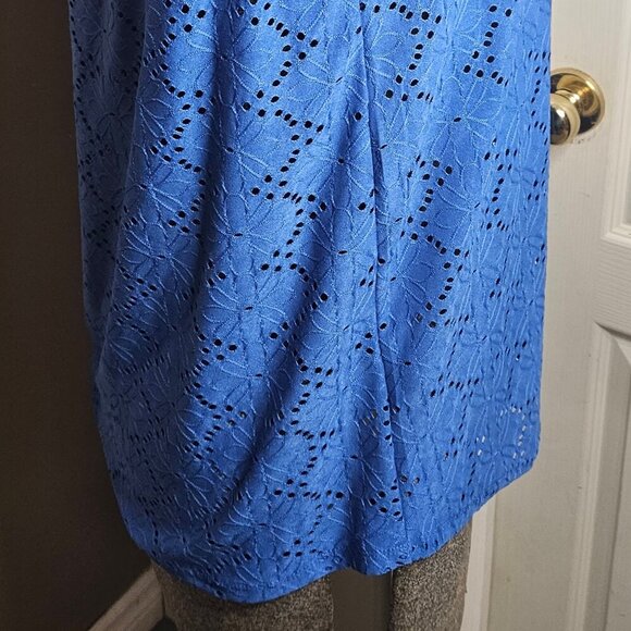 Blue Sleeveless eyelet Blouse szXL - Picture 5 of 10